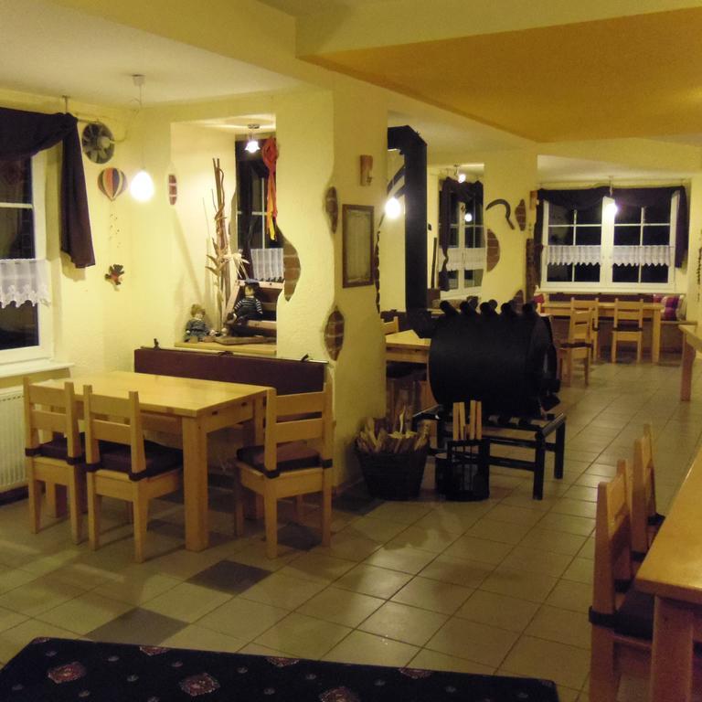 Hotel Haus Schwarzenberg à Ernst Extérieur photo