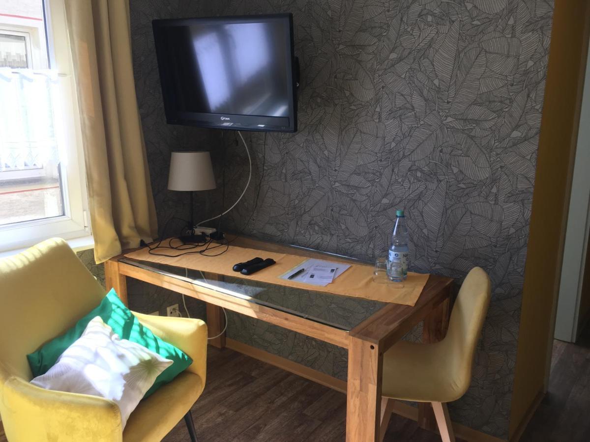 Hotel Haus Schwarzenberg à Ernst Extérieur photo